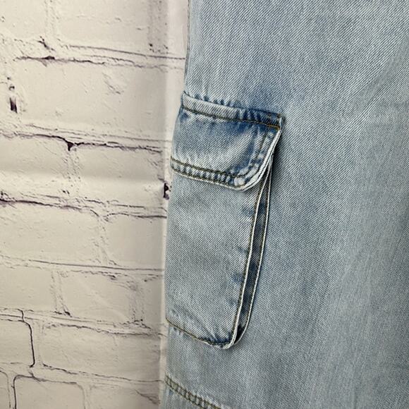Love, Fire Light Wash Wide Leg Cargo Jeans Size 13/31 - Picture 4 of 9